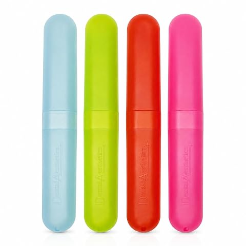 Quatre étuis de voyage en plastique pour brosse à dents, en rose, bleu, orange et vert