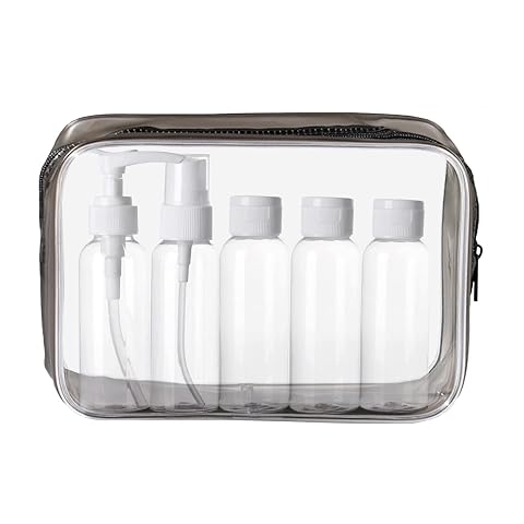 Pochette transparente et cinq flacons rechargeables de 100 ml réunis dans un kit de voyage